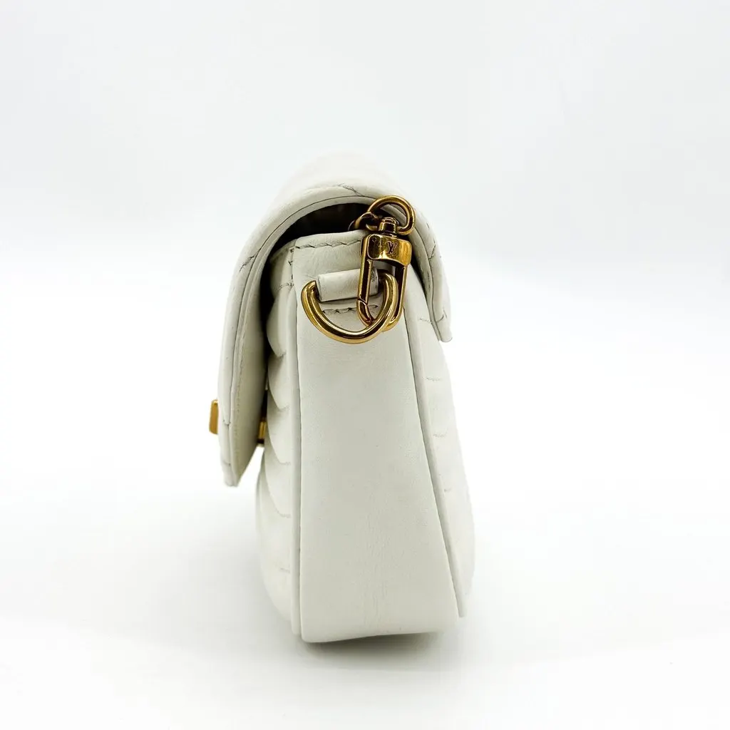Louis Vuitton New Wave Multi-Pochette Snow White Leather Good - Model View
