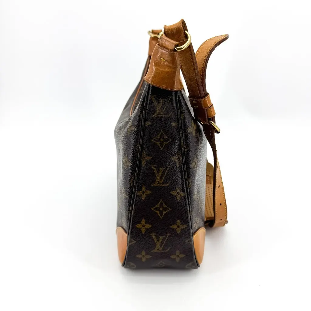 Louis Vuitton Monogram Boulogne 30 Shoulder Bag Brown Brown Canvas Good - Model View