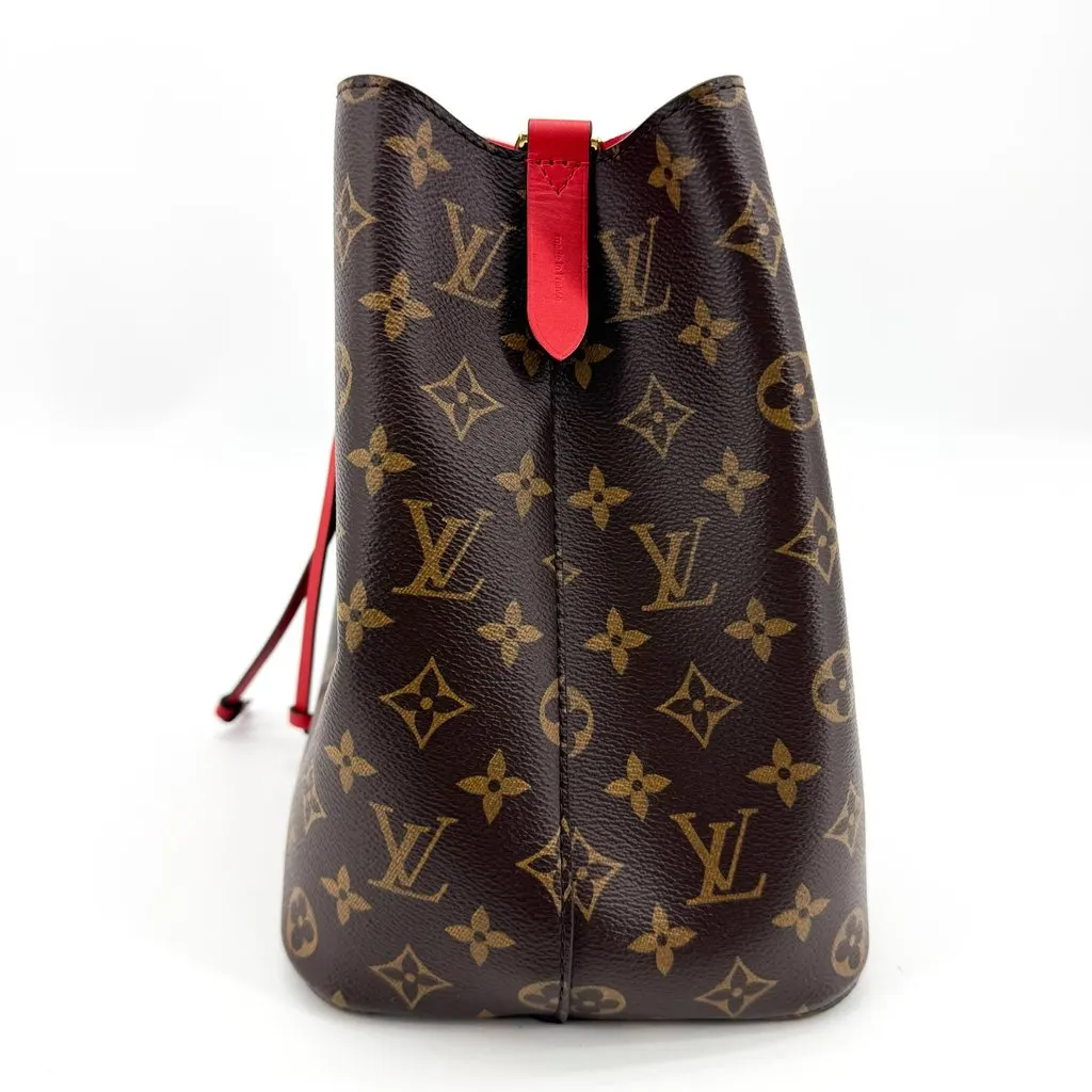 Louis Vuitton NéoNoé MM Monogram Coquelicot Brown Canvas Very good - Model View