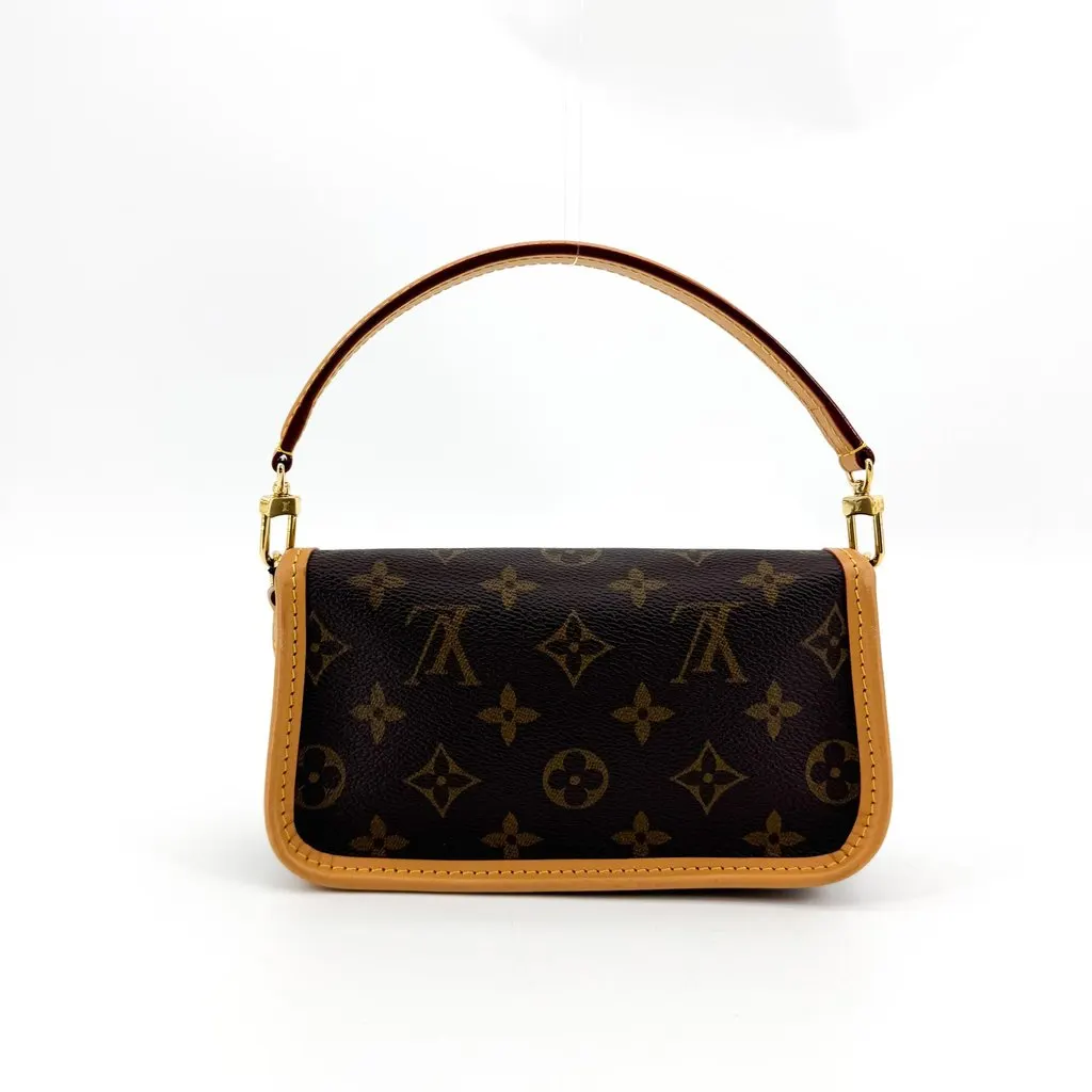 Louis Vuitton Monogram Mini Marelle Shoulder Bag Beige Canvas Very good - Inside View
