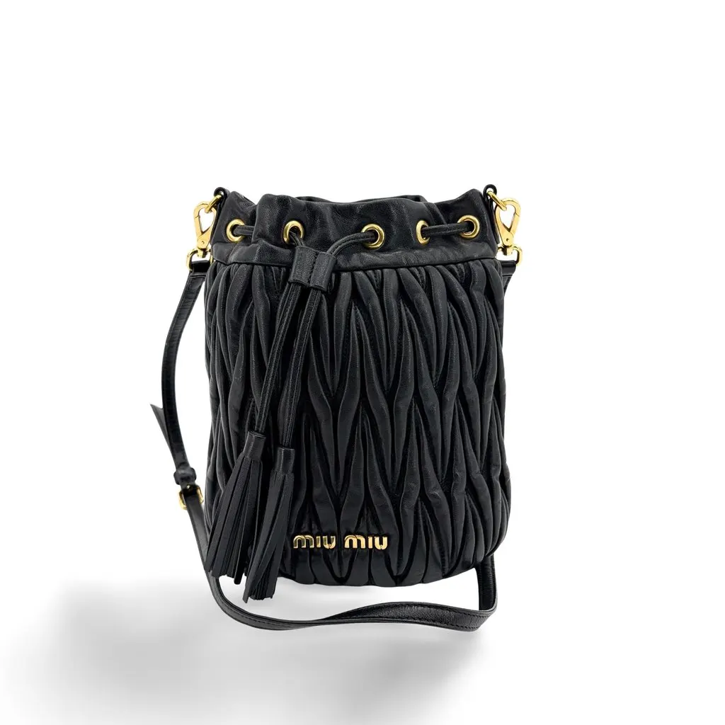 Miu Miu Matelassé Napa Leather Bucket Bag Black Black Leather Very good - Front View