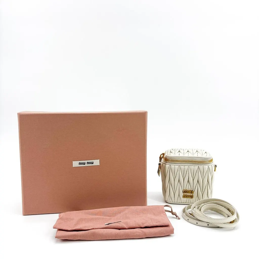 Miu Miu Matelasse Nappa Leather Mini Vanity Bag White White Leather Very good - Back View