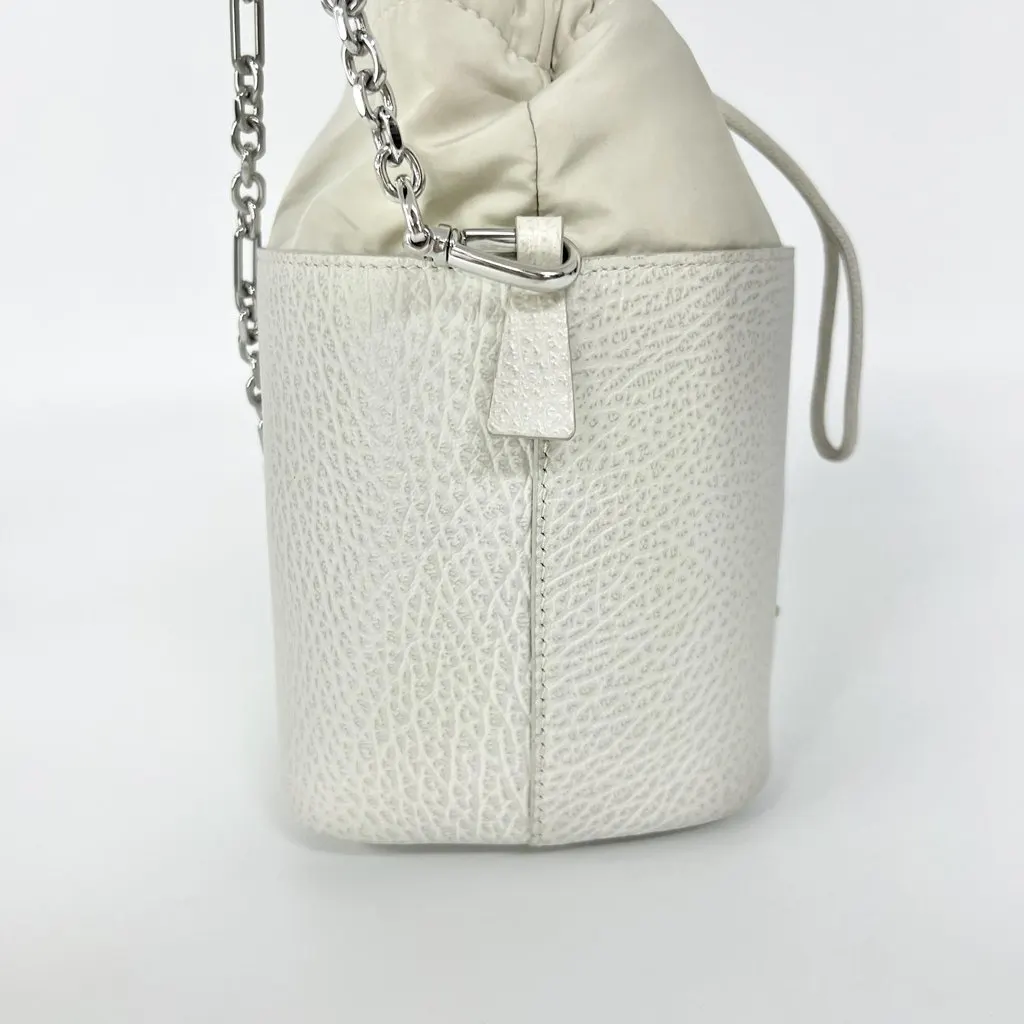 Maison Margiela 5AC Small Bucket Bag White Canvas Good - Inside View