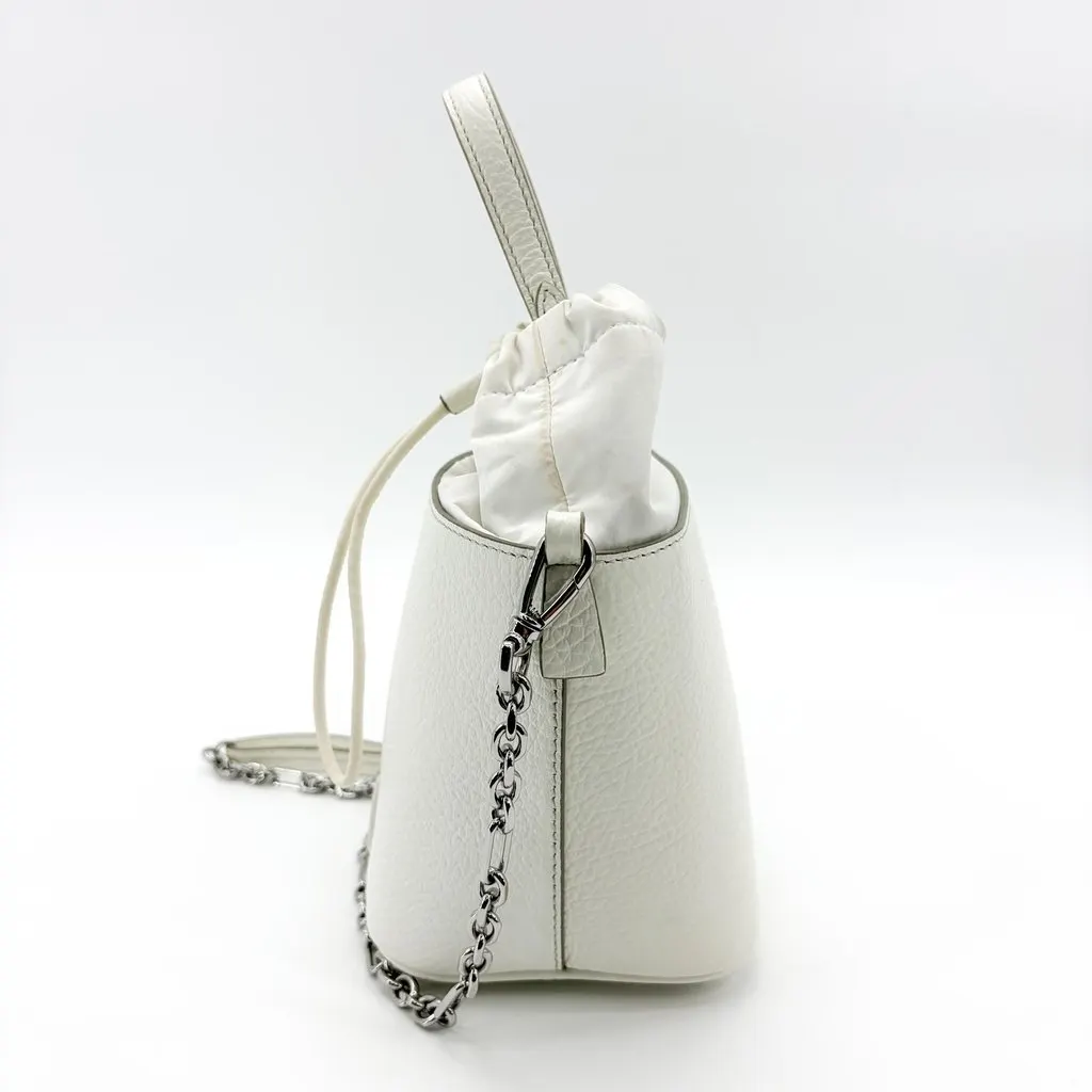 Maison Margiela 5AC Micro Bucket Bag White Silver Leather Fair - Inside View
