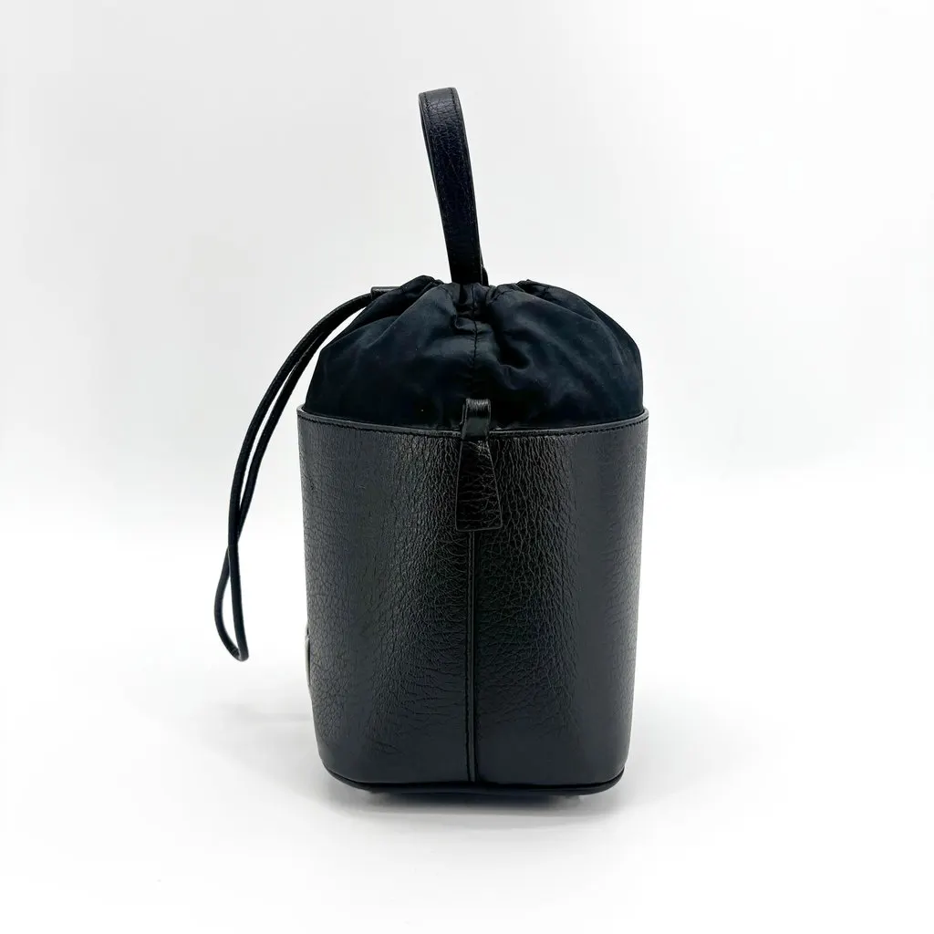 Maison Margiela 5AC Bucket Bag Black Black Leather Good - Inside View
