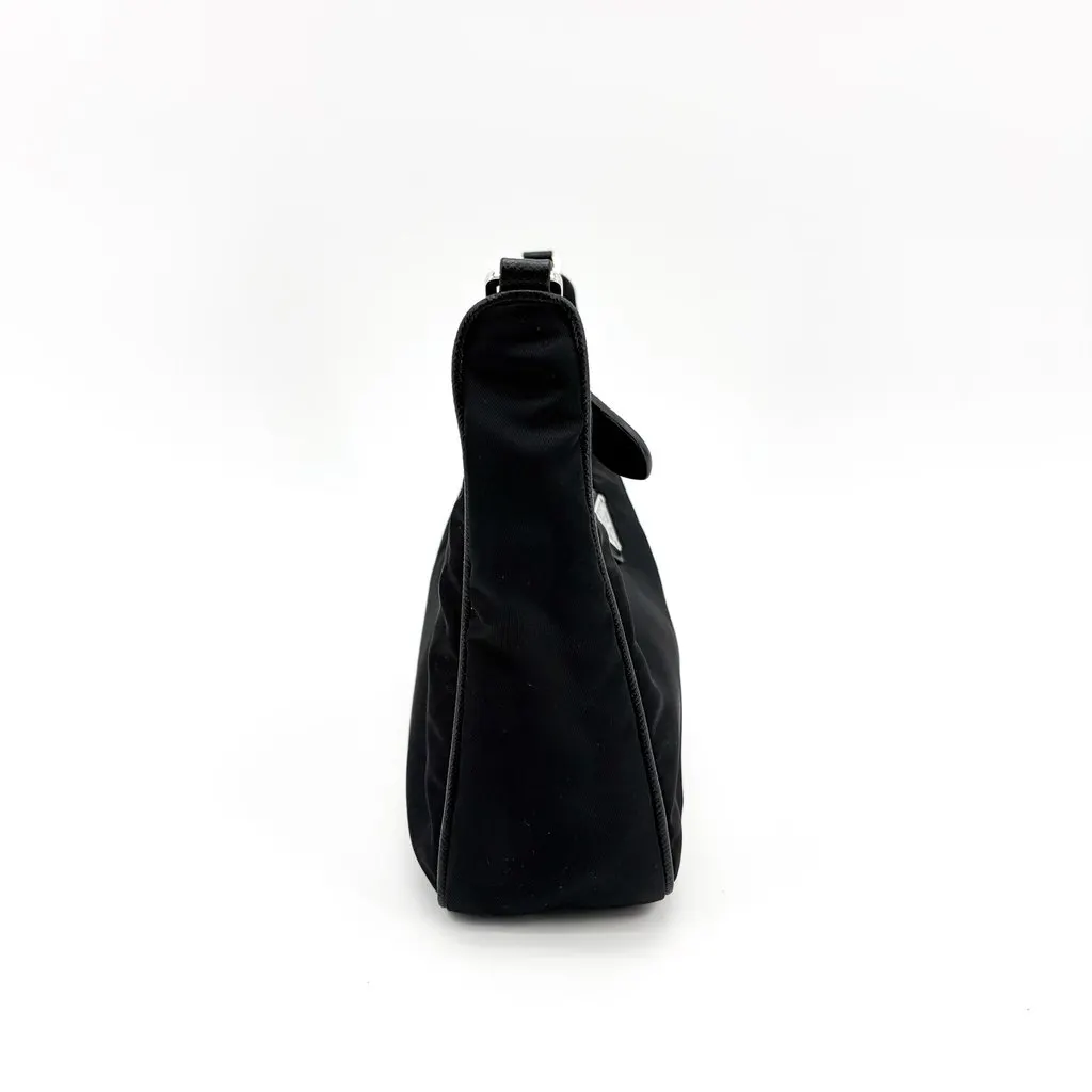 Prada Re-edition 2000 Nylon Mini Bag Black Black Polyamide Good - Box View