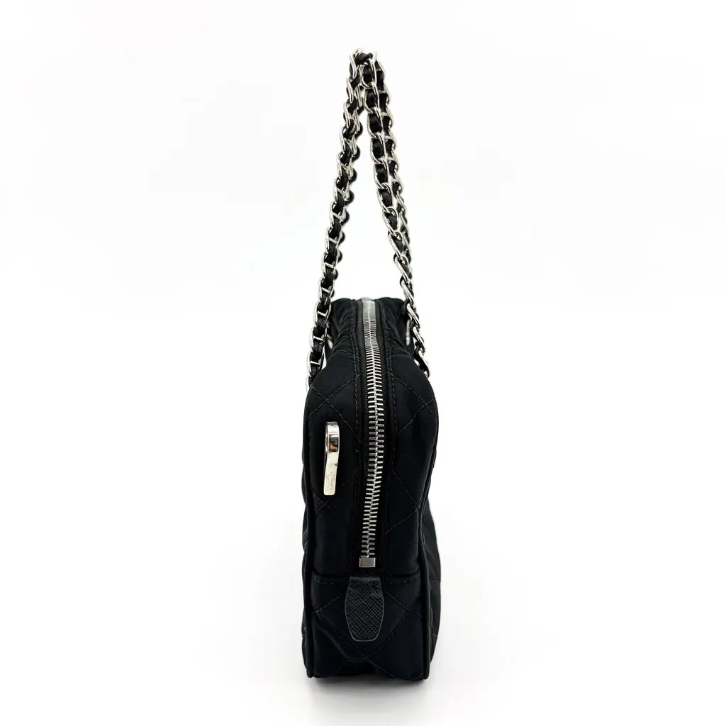 Prada Tessuto Impunturato Quilted Chain Shoulder Bag Black Black Polyamide Good - Model View