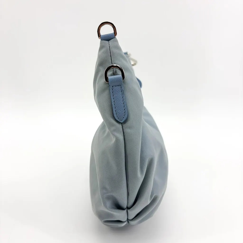 Prada Re-Edition 2005 Re-Nylon Shoulder Bag Astral Blue Blue Polyamide Fair - Model View