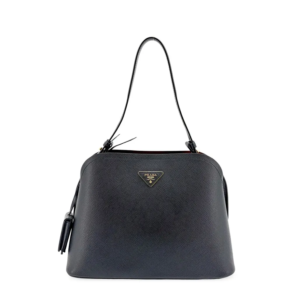 Prada Saffiano Cuir Shoulder Bag Black Black Leather Very good - Front View