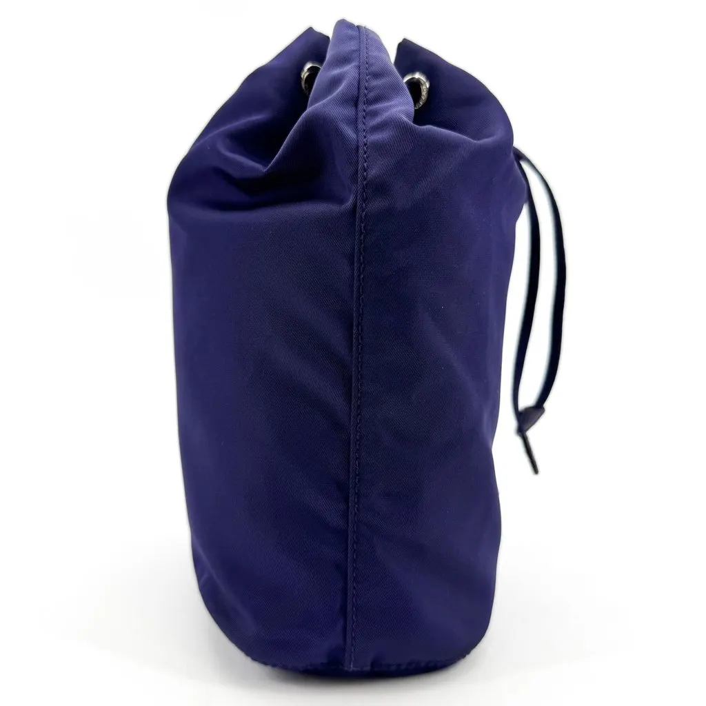 Prada Re-Nylon Pouch Navy Navy Polyamide Good - Model View