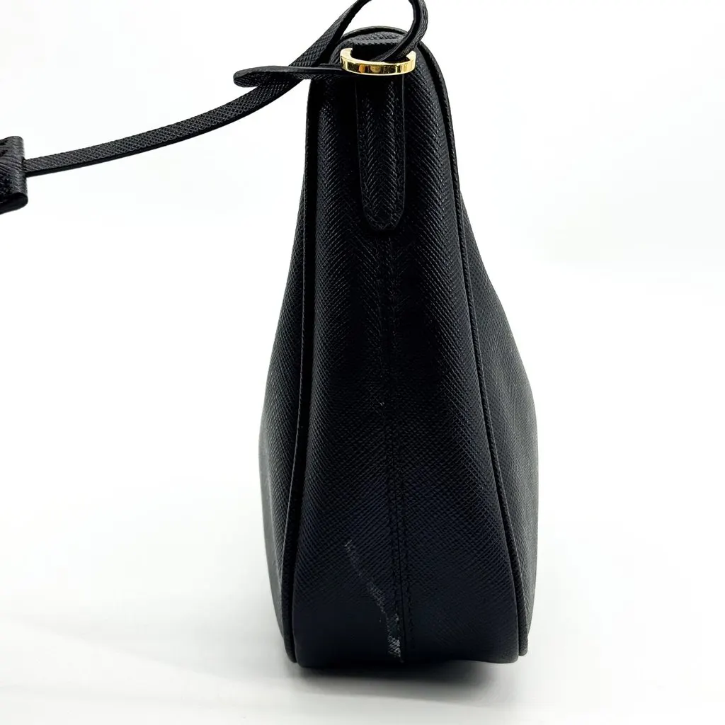 Prada Saffiano Leather Re-Edition 2005 Shoulder Bag Black Gold Hardware Black Leather Good - Model View