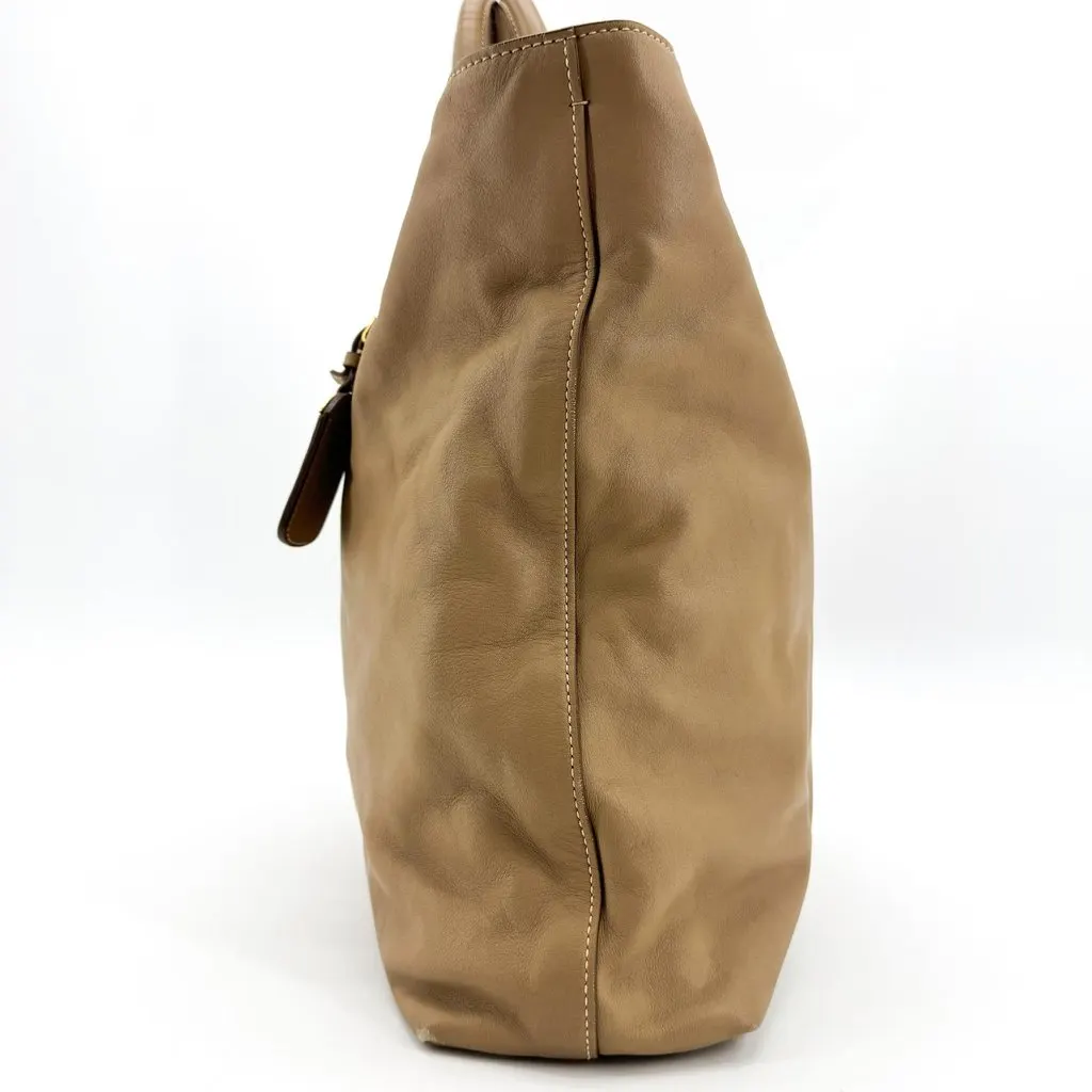Prada Vitello Daino Tote Bag Brown Brown Leather Fair - Model View