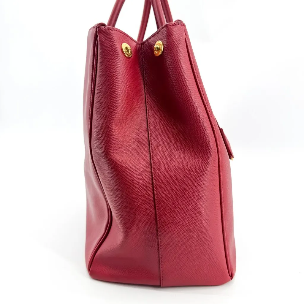 Prada Saffiano Galleria Lux Tote Bag Red Red Leather Good - Model View