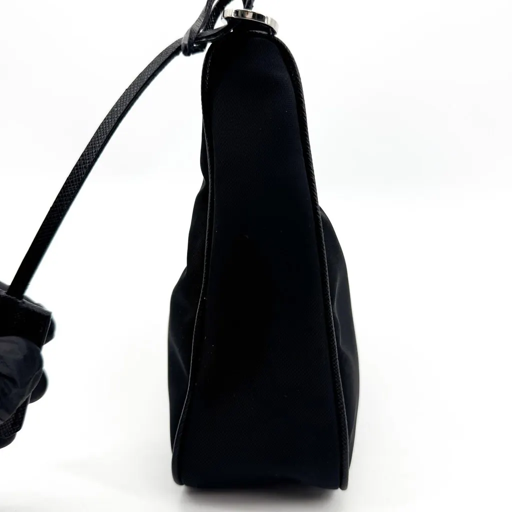 Prada Re-Nylon Re-Edition 2005 Mini Shoulder Bag Black Black Polyamide Very good - Box View