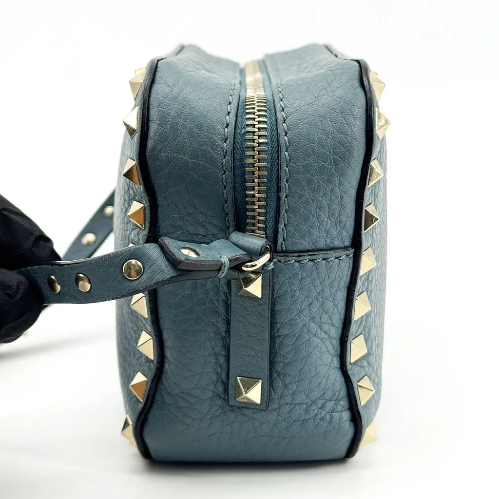 Valentino Garavani Rockstud Small Leather Camera Bag Teal Blue Blue Leather Very good - Model View