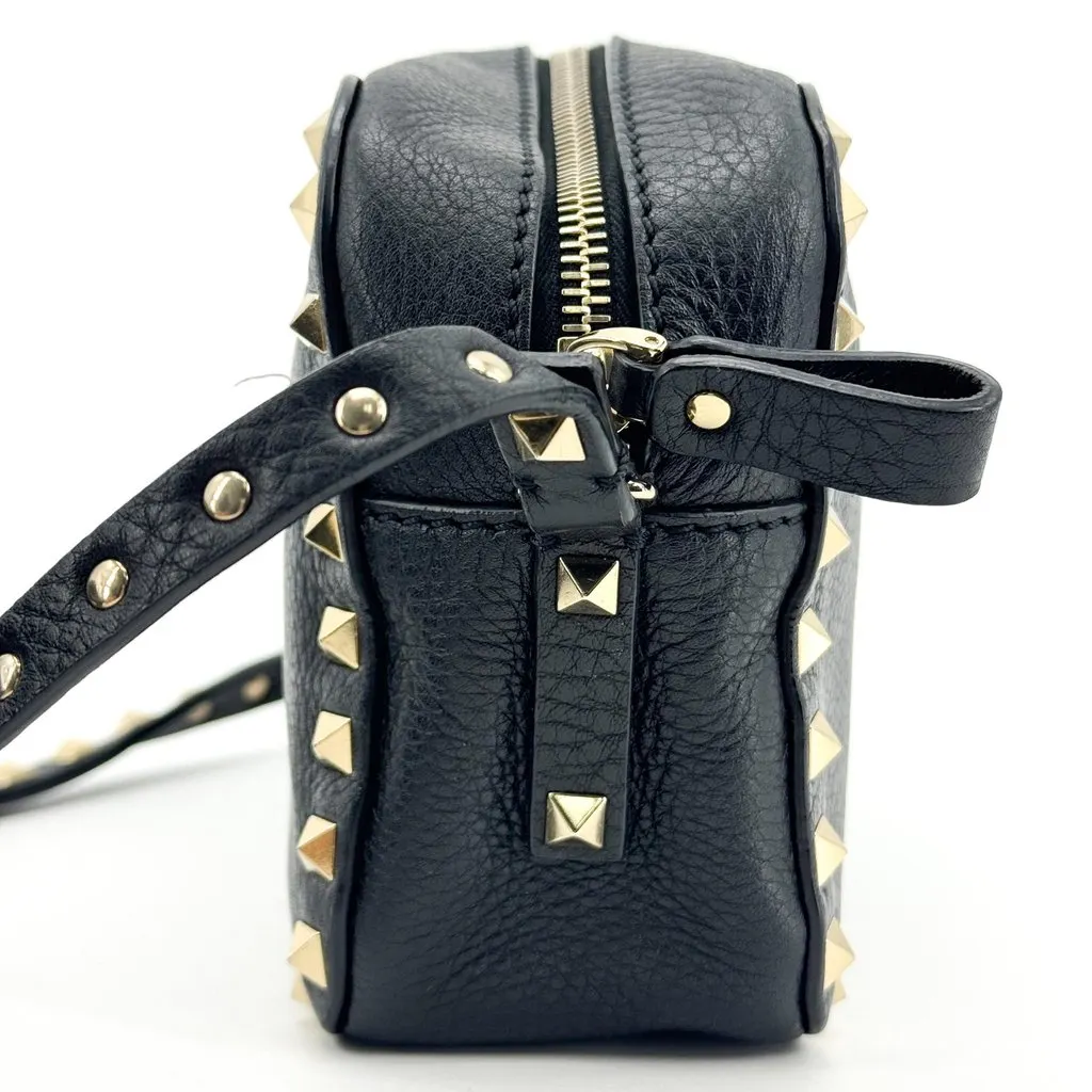 Valentino Garavani Rockstud Small Leather Camera Bag Black Black Leather Good - Model View