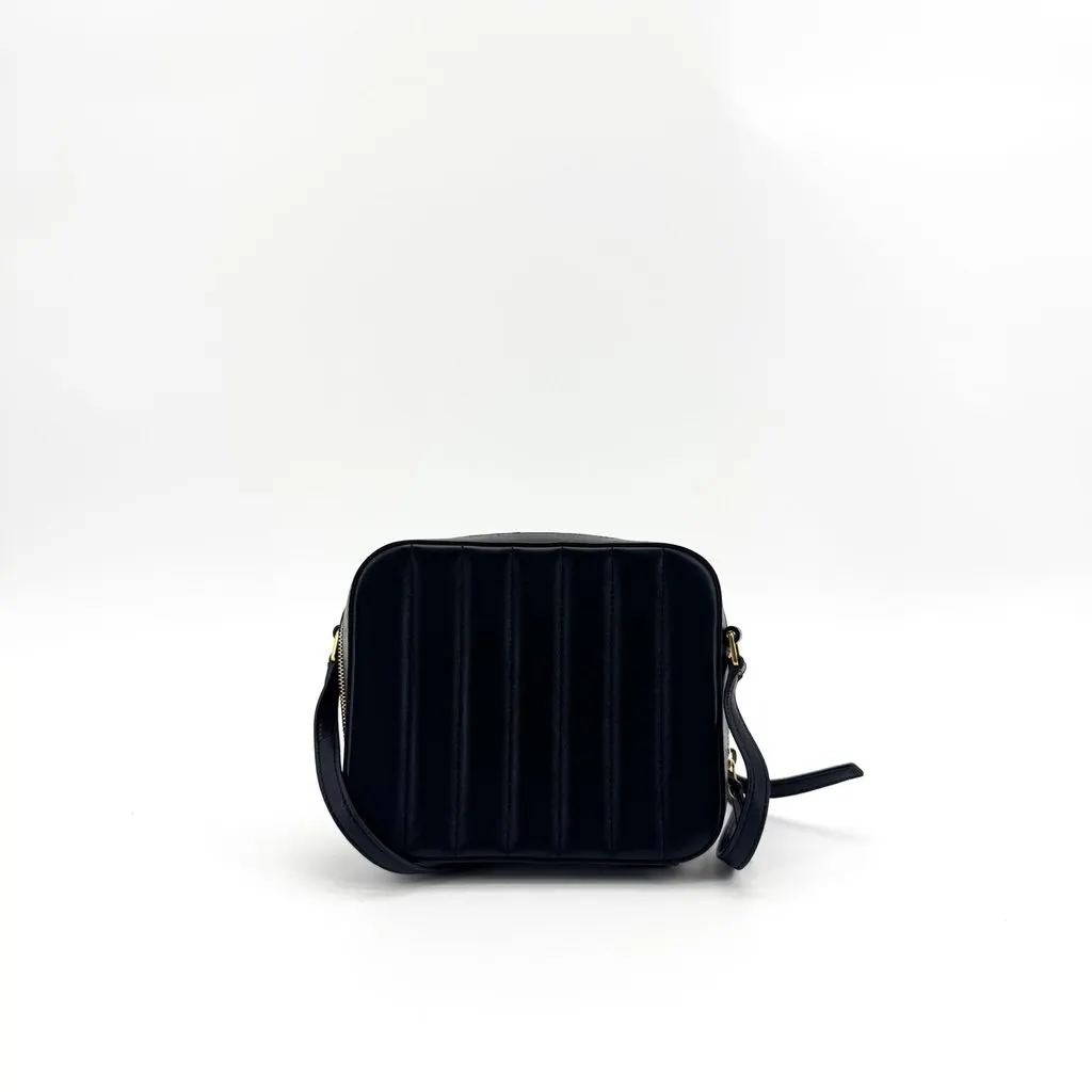 Saint Laurent Small Vicky Camera Bag Black Gold Hardware Black Leather Very good - Inside View