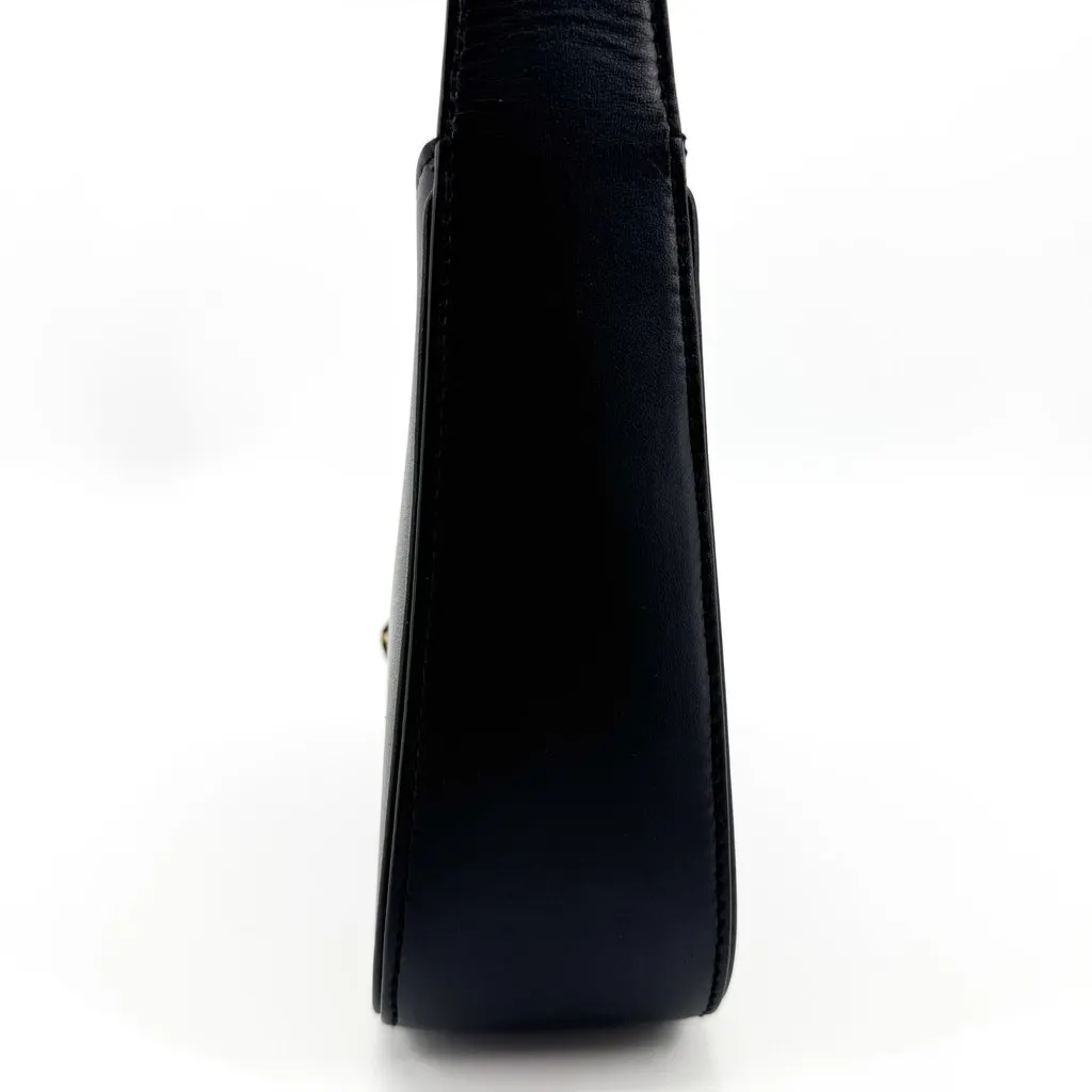 Saint Laurent Le 5 A 7 Hobo Bag in Smooth Leather Black Black Leather Good - Model View