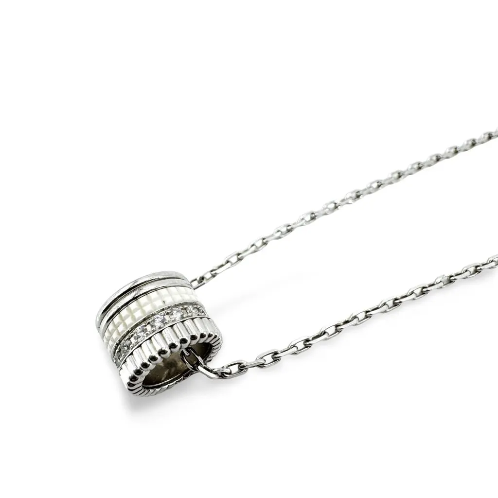 Boucheron Quatre White Edition Pendant White Gold Diamonds Ceramic Silver Very good - Front View