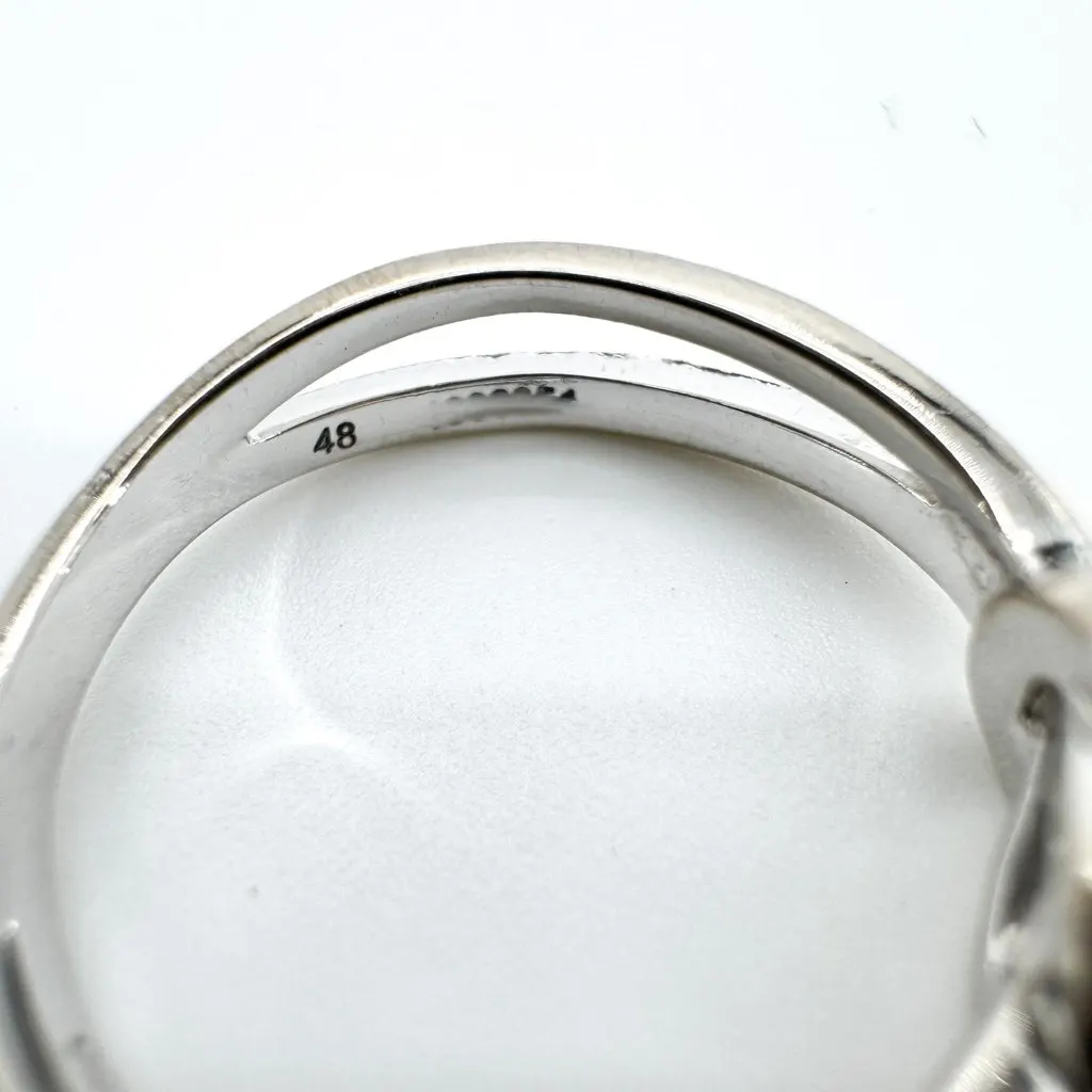 Fred Chance Infinie Medium Ring White Gold Diamonds Silver Very good - Model View
