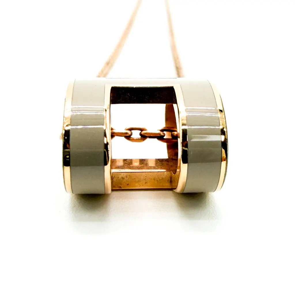 Hermès Pop Ash Pendant Necklace Marron Glacé Rose Gold Beige Rose Gold Very good - Model View