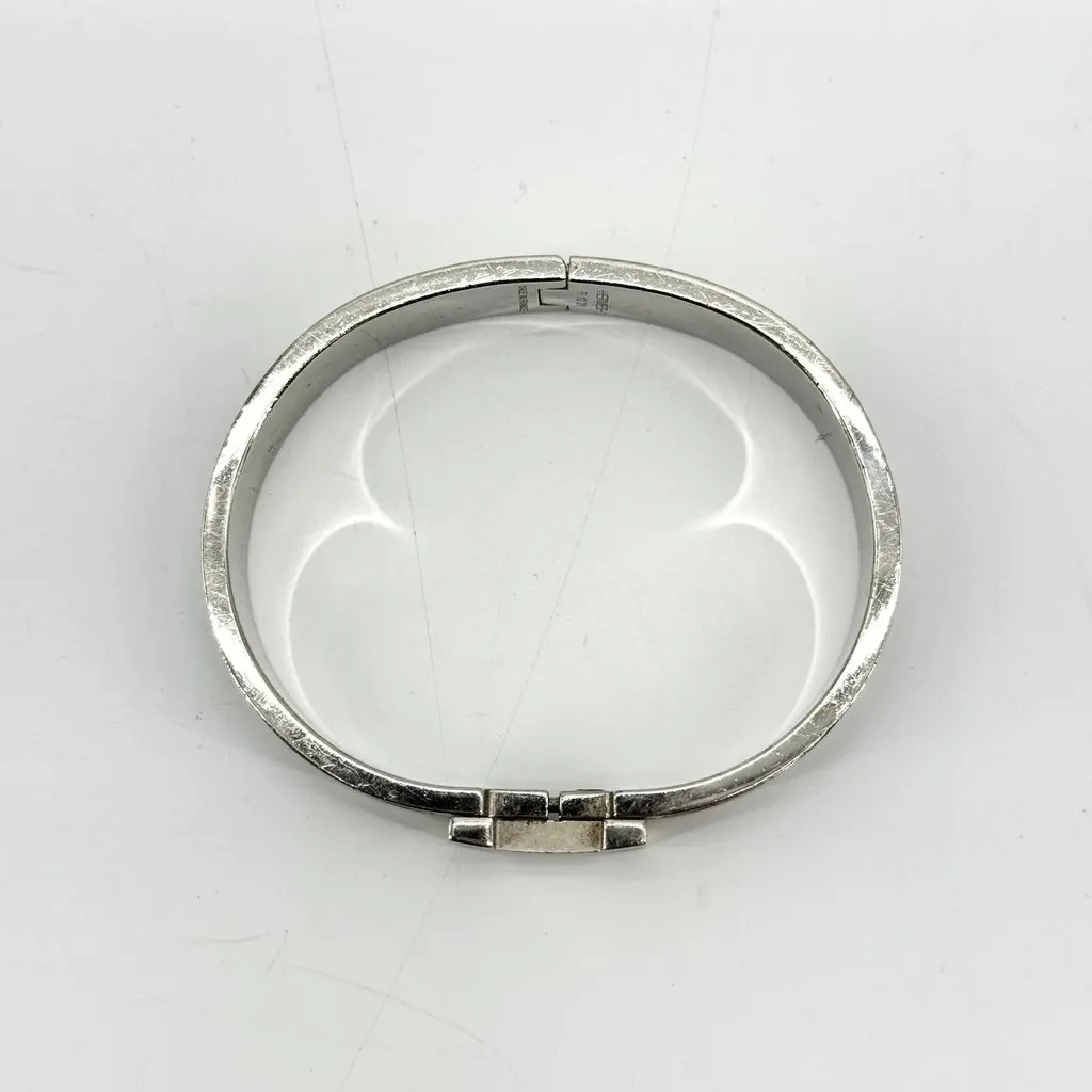 Hermès Clic H Bracelet Silver Black Black Good - Model View
