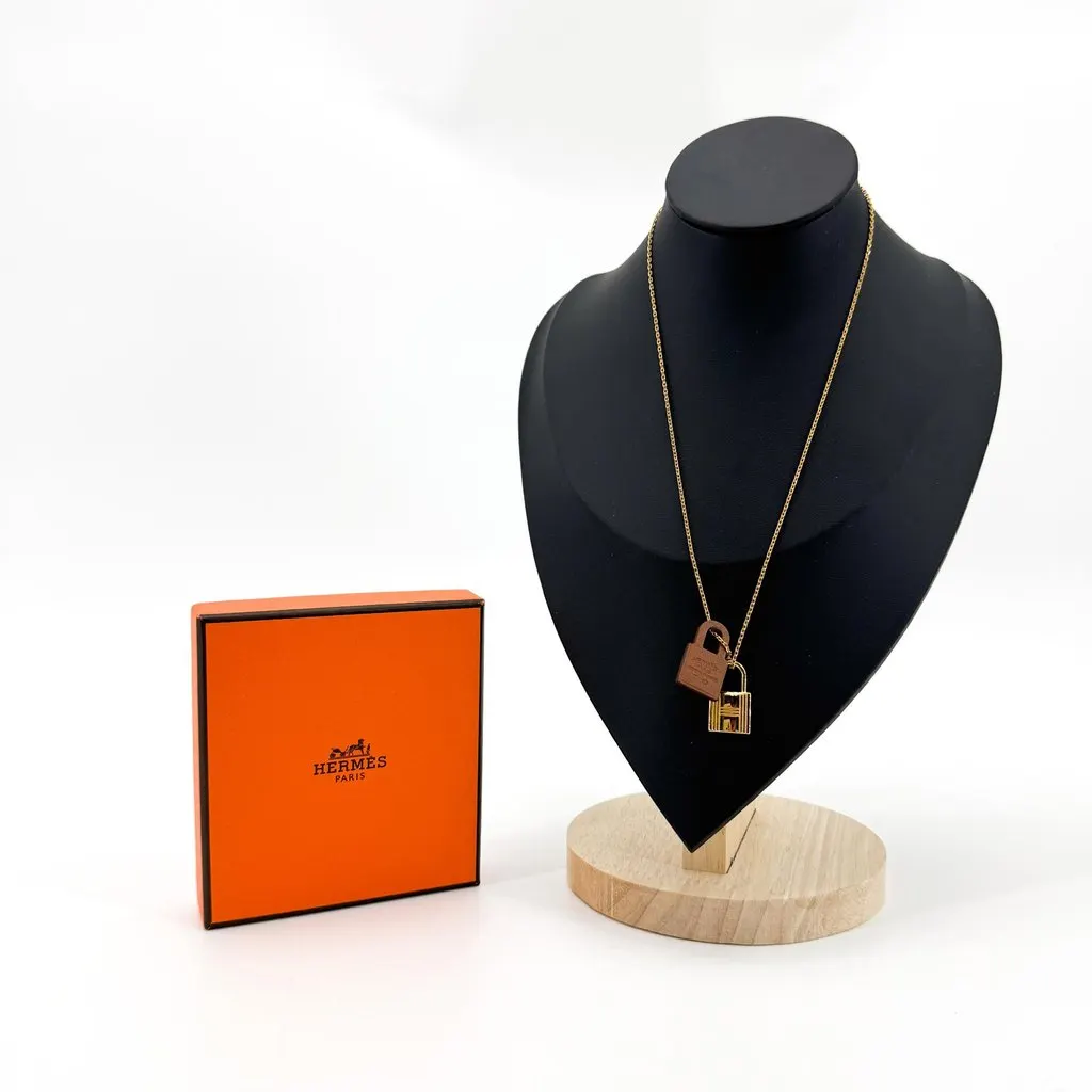 Hermès O'Kelly Pendant Necklace Gold Leather GHW Brown Good - Back View