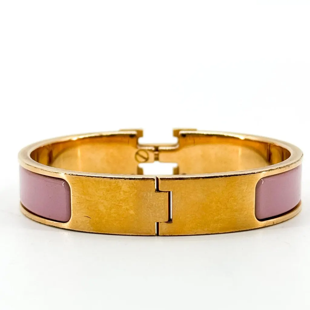 Hermès Clic H Bracelet Pink Gold PM Gold Good - Model View