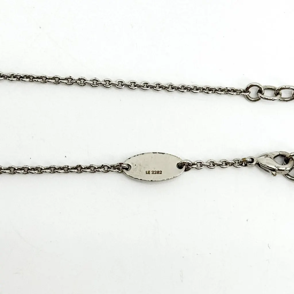 Louis Vuitton Essential V Necklace Silver Silver Fair - Inside View