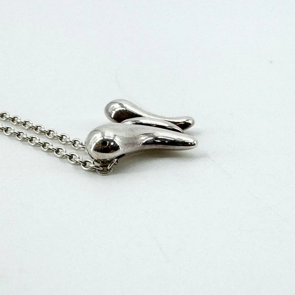 Tiffany & Co . Elsa Peretti Butterfly Pendant Necklace Sterling Silver Silver Good - Box View