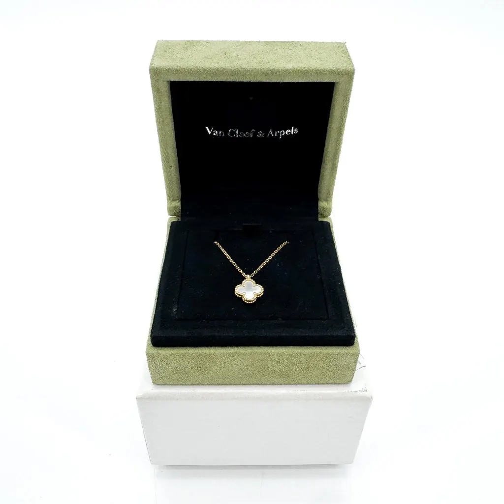 Van Cleef & Arpels Sweet Alhambra Pendant Yellow Gold Mother-of-Pearl Gold Good - Inside View
