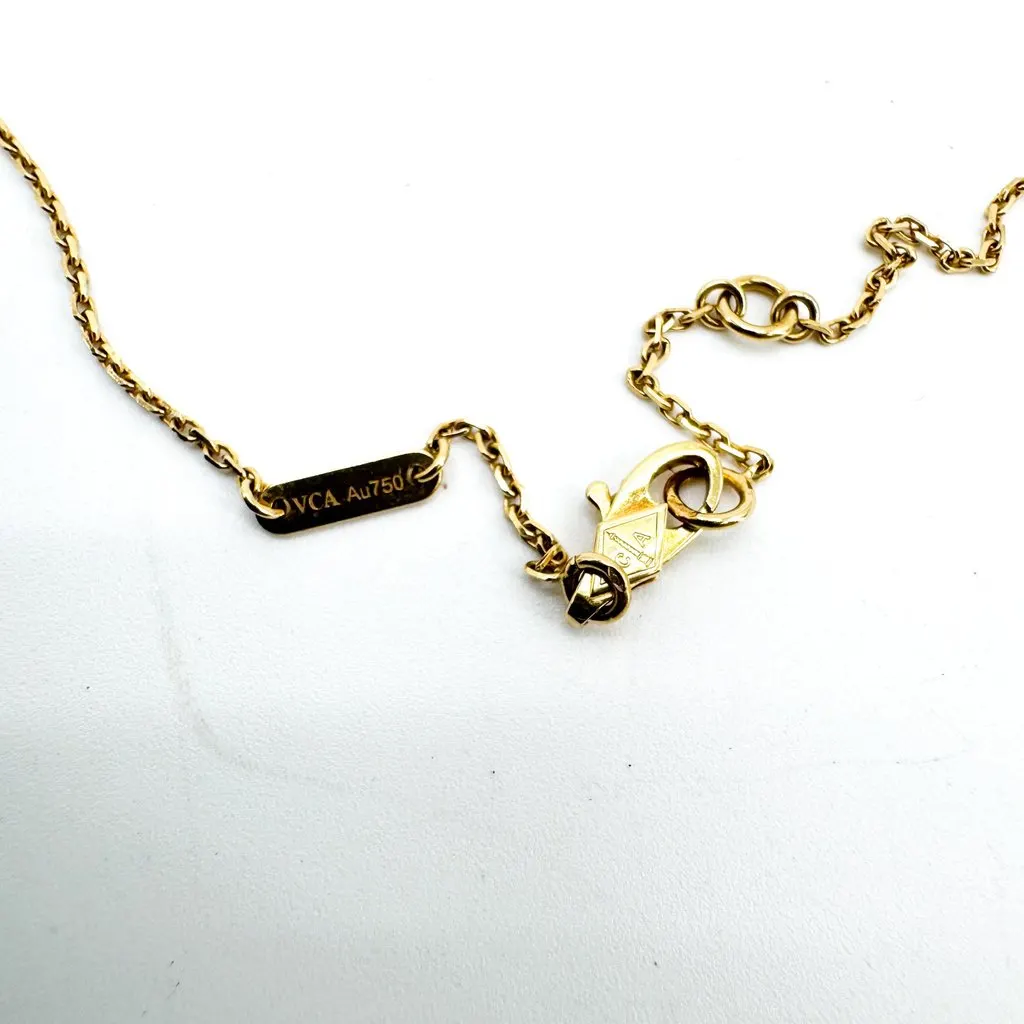 Van Cleef & Arpels Sweet Alhambra Pendant Yellow Gold Mother-of-Pearl Gold Good - Model View