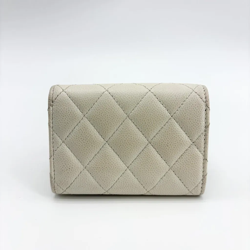 Chanel Classic Flap Card Holder Caviar Ivory Gold Hardware White Leather Good - Inside View