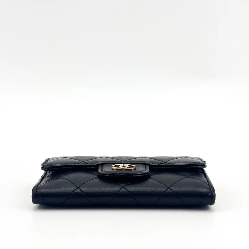 Chanel Classic Flap Card Holder Lambskin Gold Black Black Leather Good - Box View