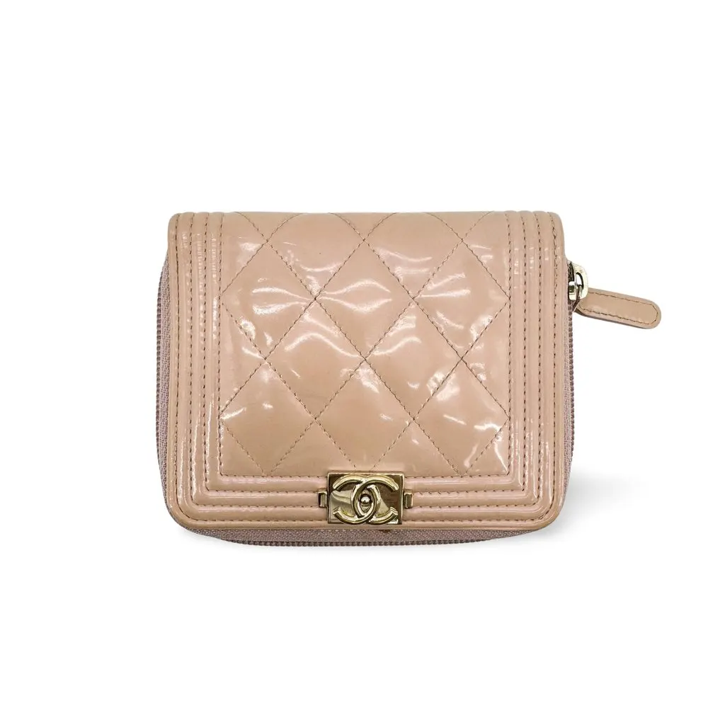 Chanel Boy Chanel Patent Zipped Wallet Beige Gold Hardware Beige Leather Good - Front View