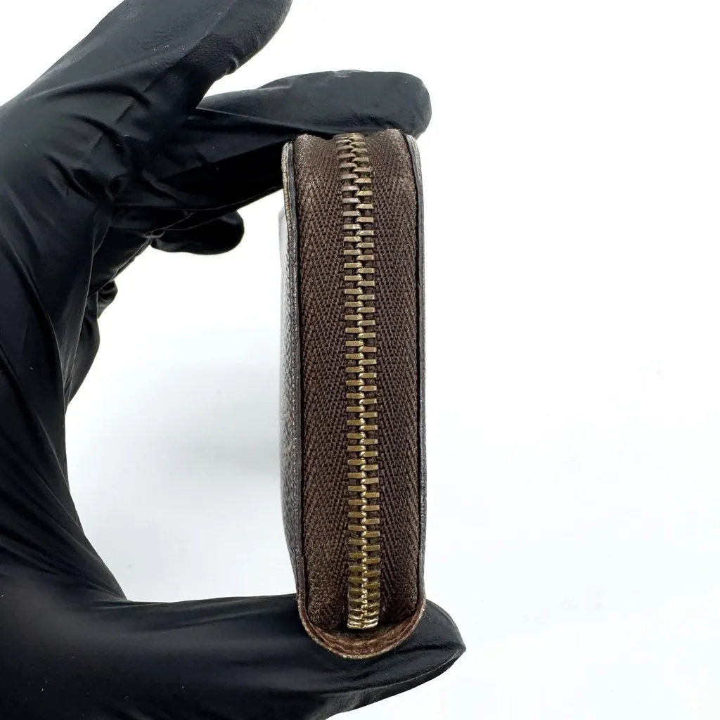 Louis Vuitton Monogram Zippy Coin Purse Brown Canvas Good - Inside View