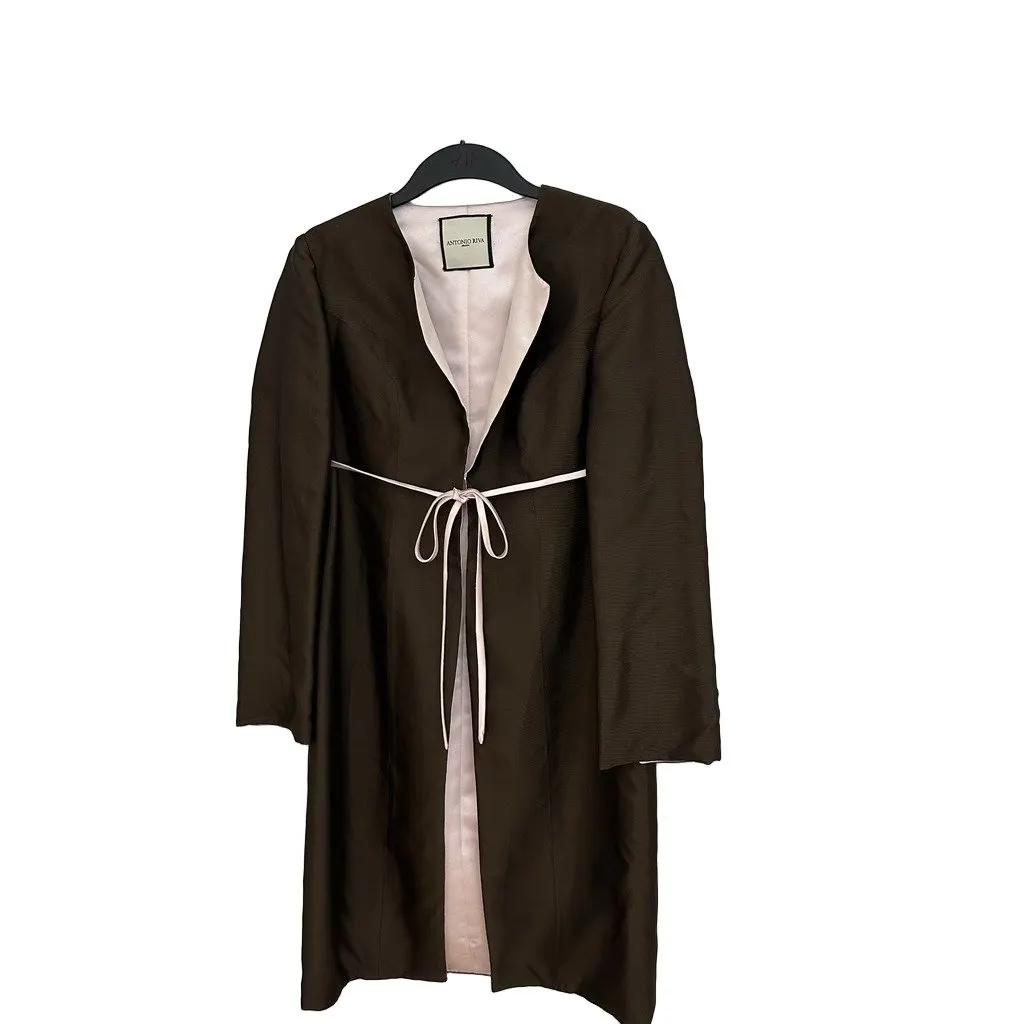 Unsigned ANTONIO RIVA MILANO — Rare Chocolate Brown Tailored Couture Coat