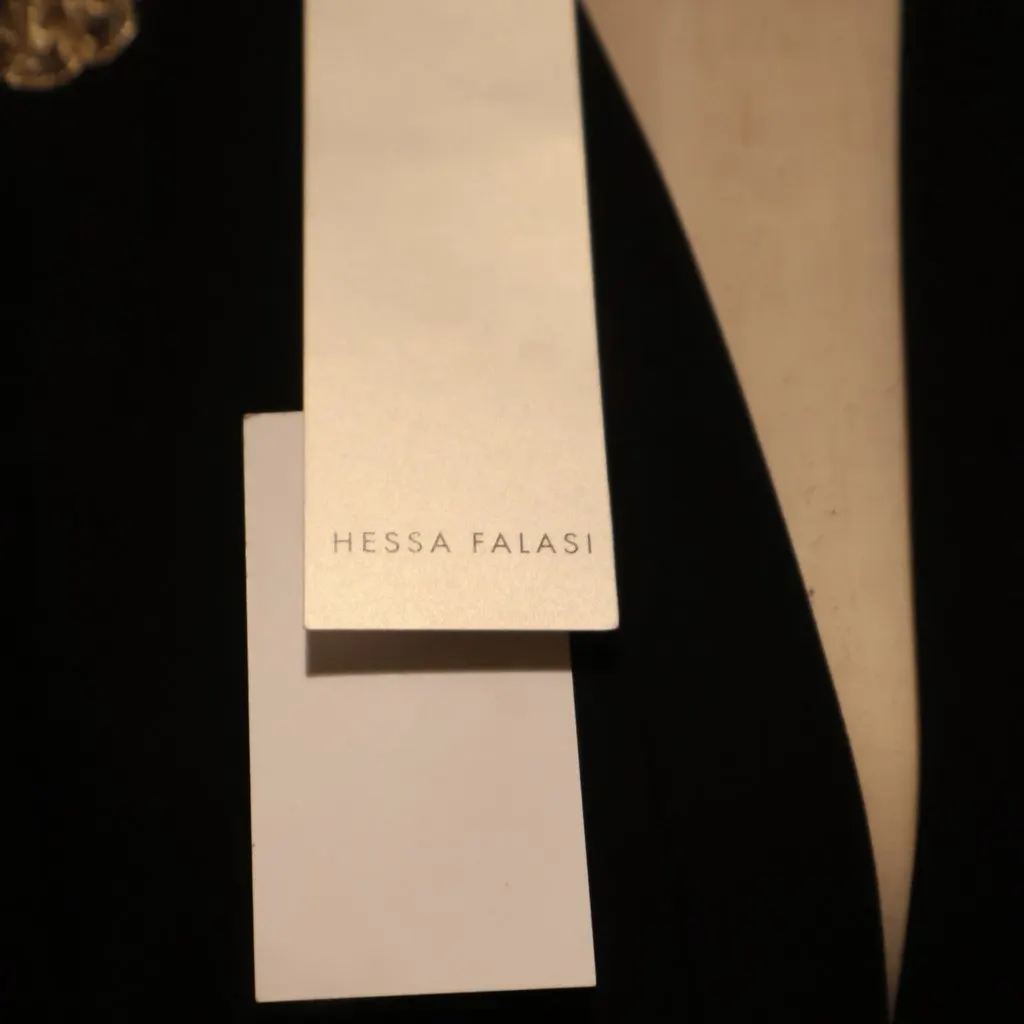 Unsigned Hessa Al Falassi Abaya Black Cotton Never worn, with tag - Inside View