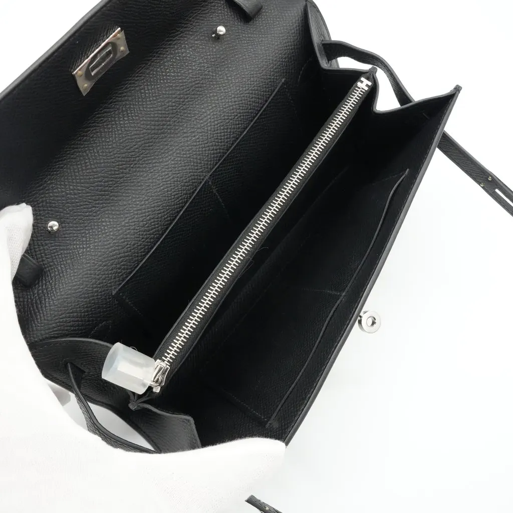 Hermès Kelly To Go Noir Epsom Stamp:K(2025) Black Leather Good - Model View