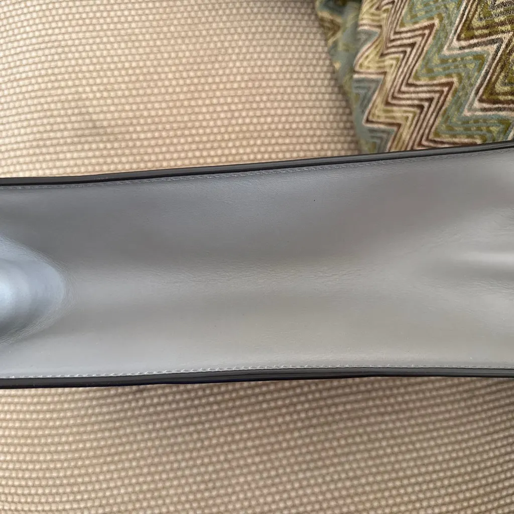 Gucci Sylvie Medium Top Handle Bag  Grey Floral Sequin Grey Leather Never worn - Inside View