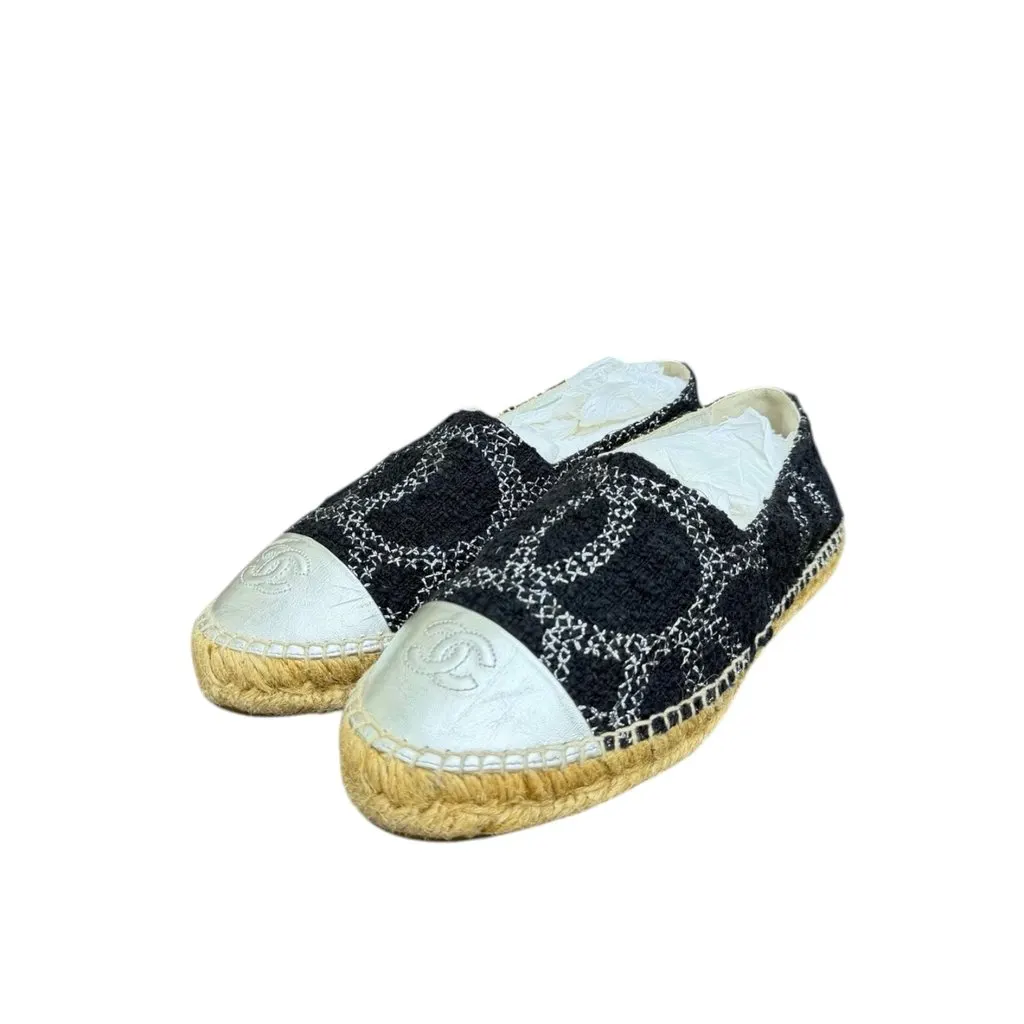 Chanel Chanel Metallic Lambskin Tweed CC Espadrilles 38 Black Silver Black Tweed Good - Box View