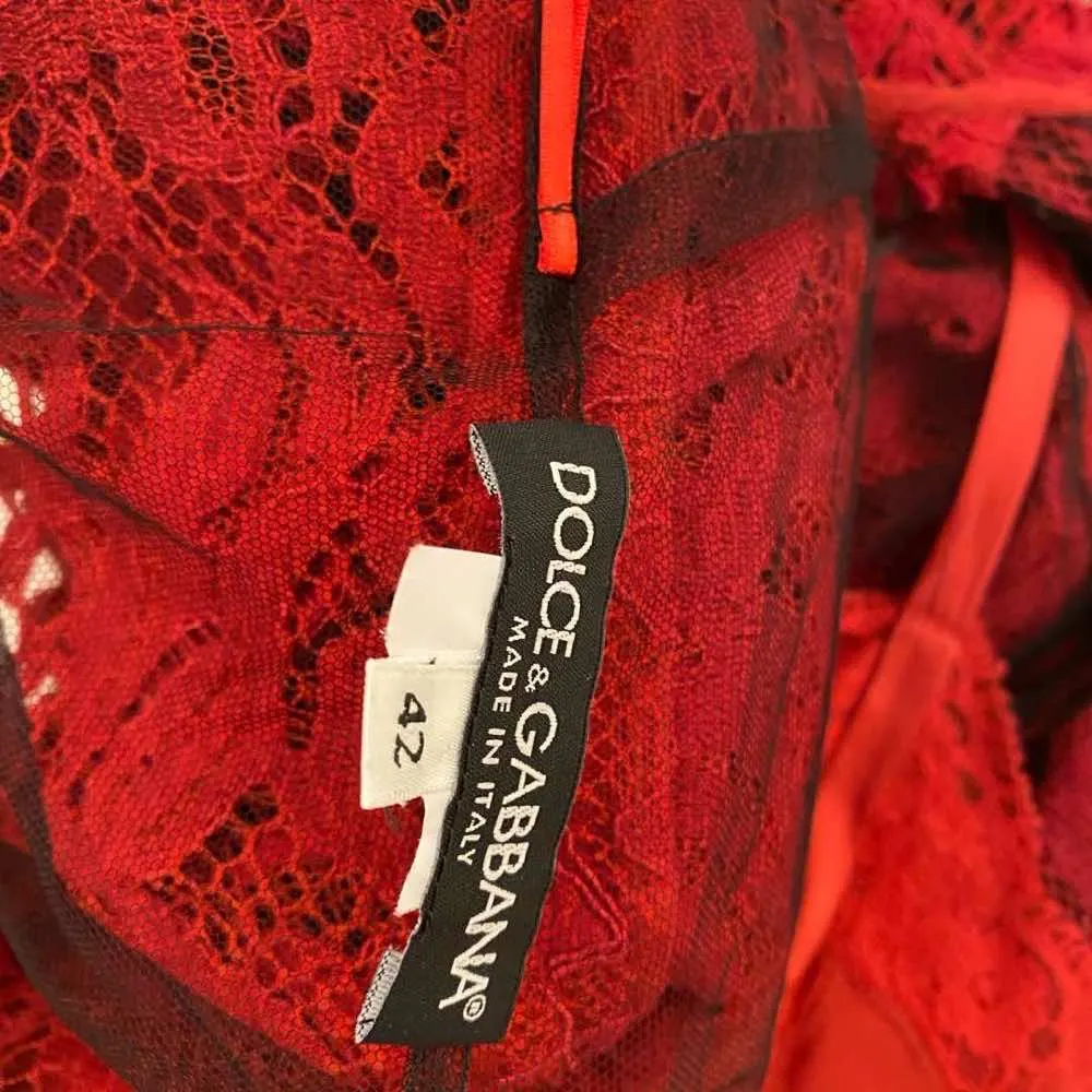Dolce & Gabbana Lace Red Dress Red Lace Very good - Model View