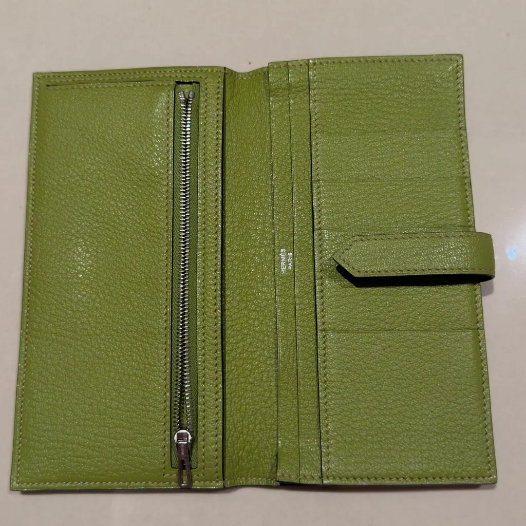 Hermès Hermes wallet Green Leather Never worn, with tag - Back View