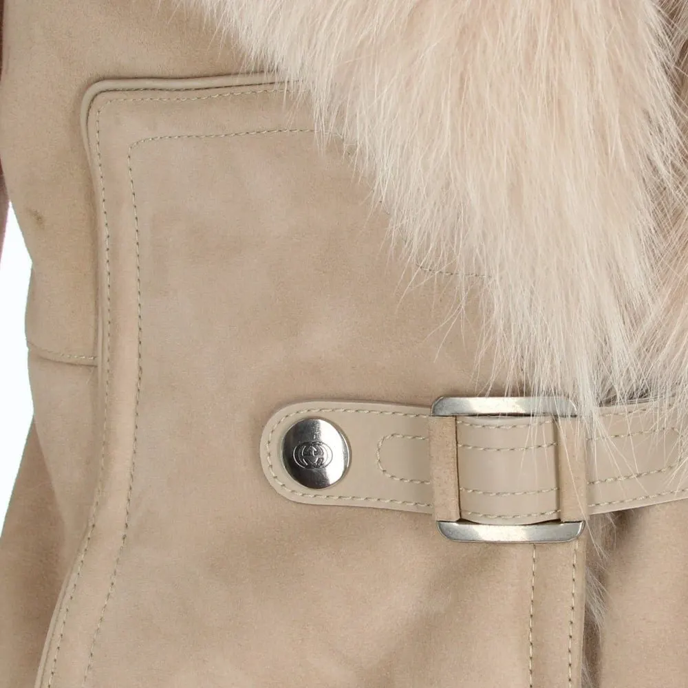 Gucci Beige Sheepskin Shearling Coat - 2000s Beige Shearling Good - Model View