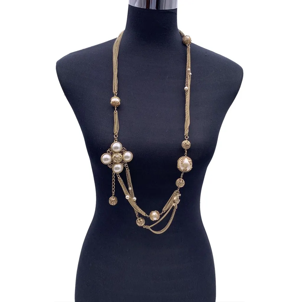 Chanel Necklace Gold Lace Good - Inside View