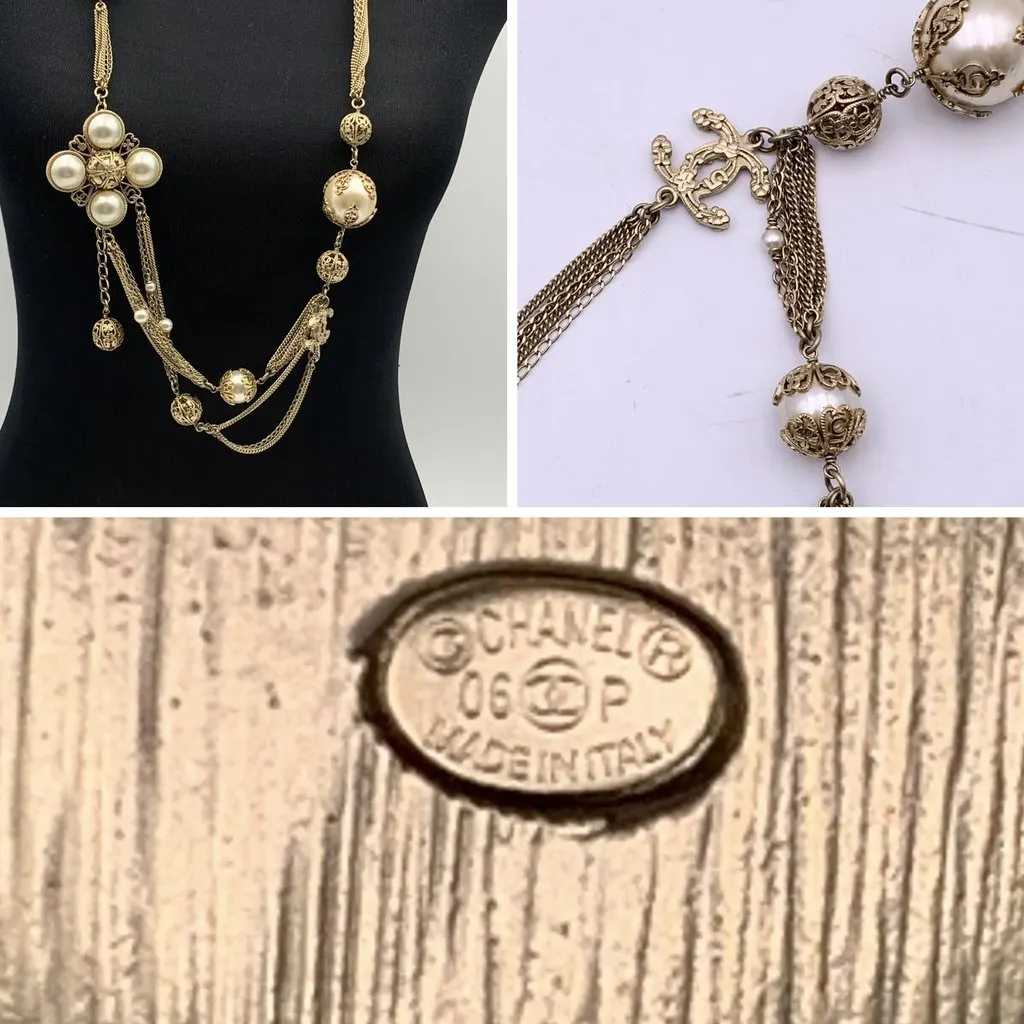 Chanel Necklace Gold Lace Good - Box View