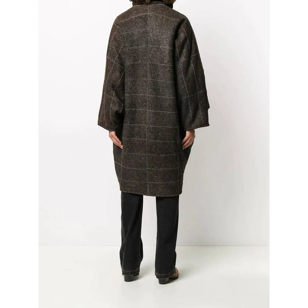 Unsigned Brown Shearling Coat - '80s Brown Shearling Good - Model View