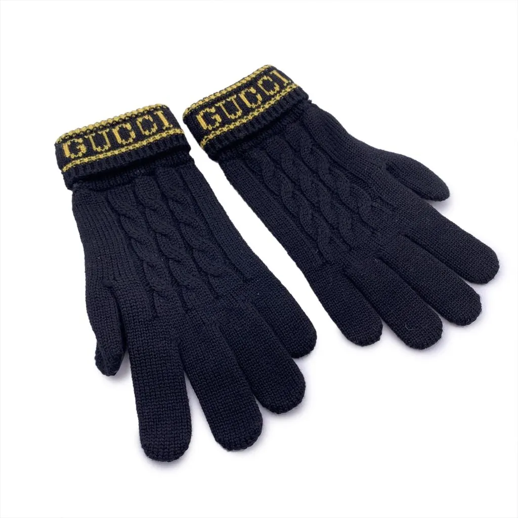 Gucci Accessory Black Wool Never worn - Back View