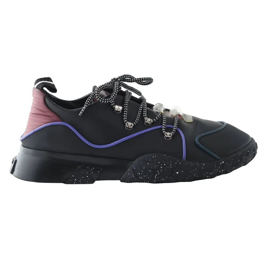 Bally Gady Low Top Sneakers - '10s Black Leather Good - Front View