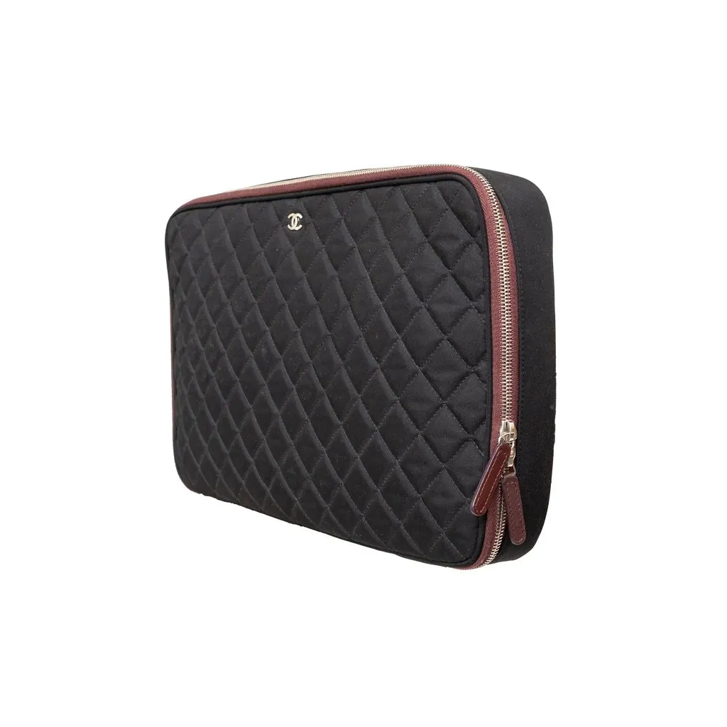 Chanel Quilted Laptop Case - '00s Burgundy Good - Back View